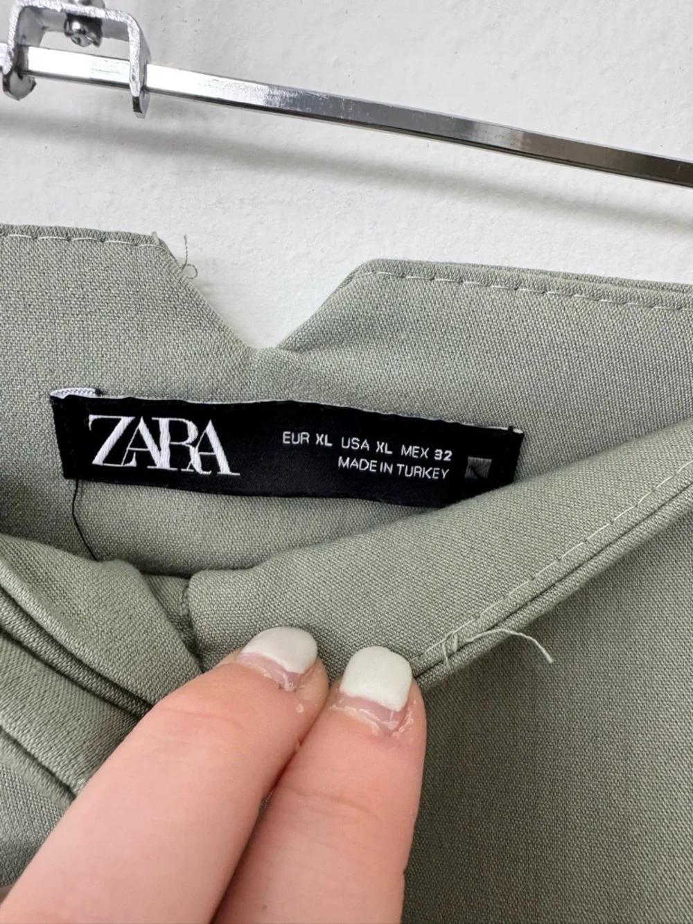 Zara Tailored High-Rise Trousers - Picture 3 of 4